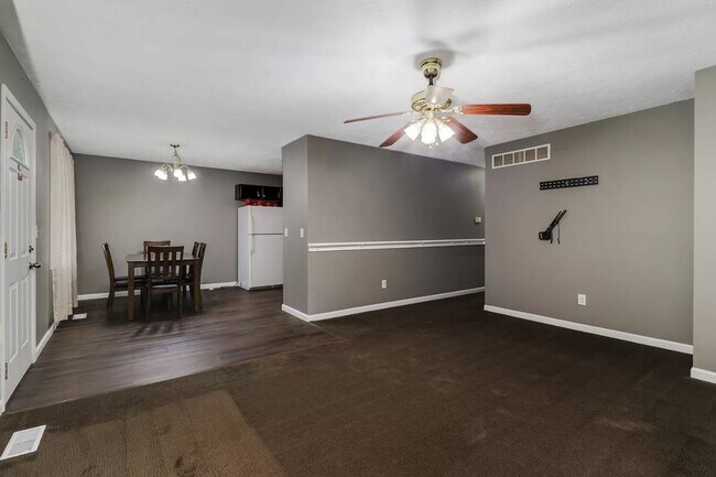 Foto del edificio - 1622 Iowa St