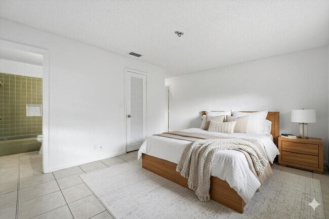 Building Photo - 10151 NW 35th St