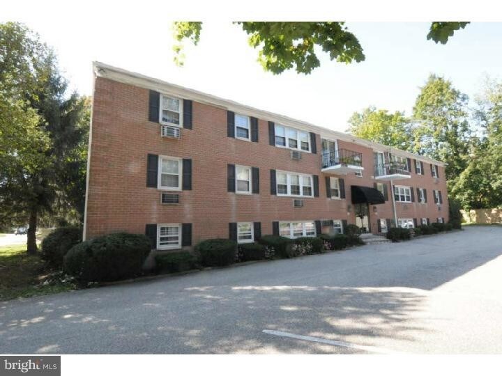 105 Glenn Rd Unit 5, Ardmore, PA 19003 Condo for Rent in Ardmore, PA