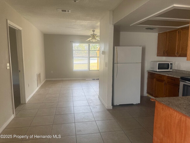 Foto del edificio - 5331 Pierpoint Ave