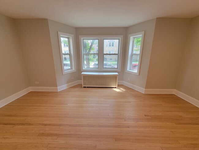 Foto del edificio - 6422 N Richmond St