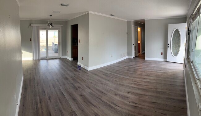 Foto del edificio - 5601 SE 3rd Pl