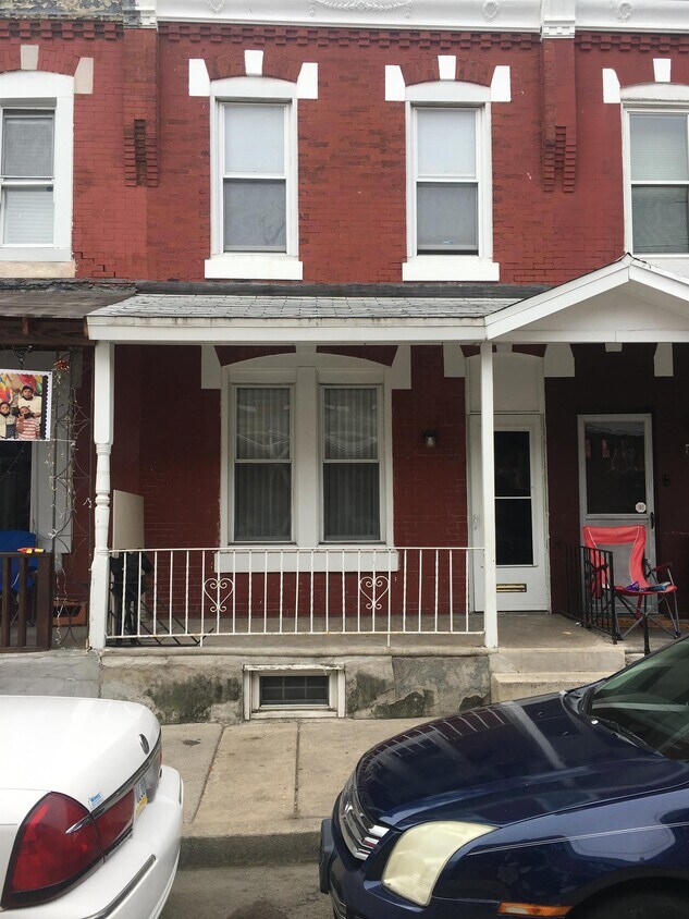 Photo - 854 Moss St (Philadelphia, PA)