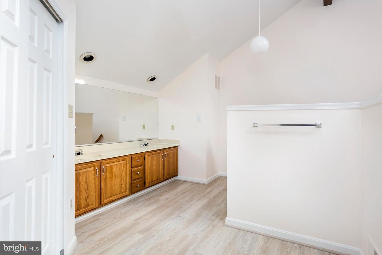 Foto principal - 8544 Harvest View Ct