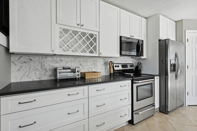 Building Photo - 358 Prestwick Cir