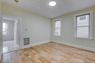 Building Photo - 667 Liberty Ave