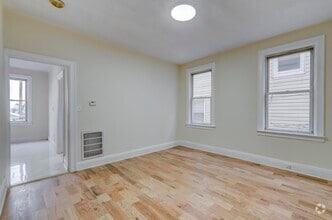 Building Photo - 667 Liberty Ave