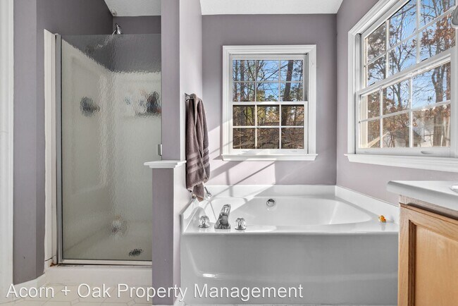 Building Photo - 3 br, 2.5 bath House - 4 Burwell Ct