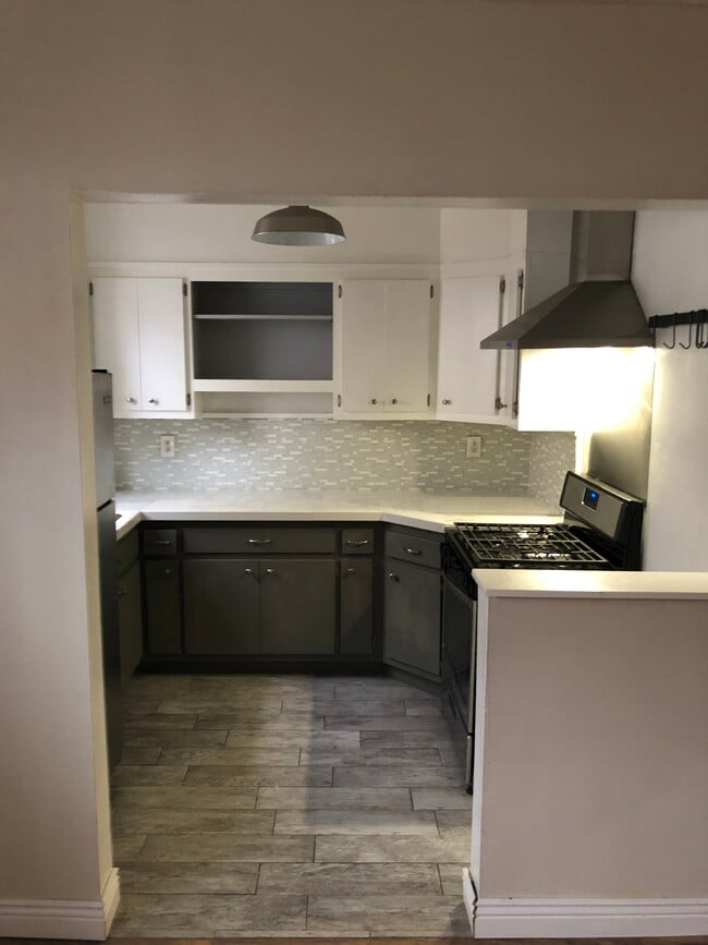 Building Photo - 183 Saint Nicholas Ave