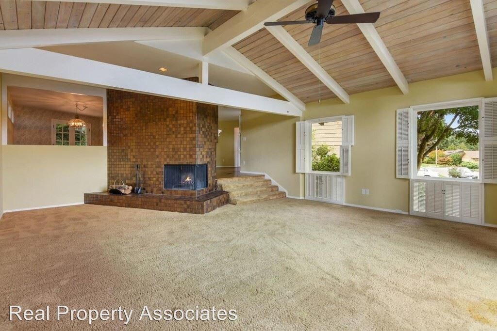 Primary Photo - 3 br, 3 bath House - 2681 168th Ave SE