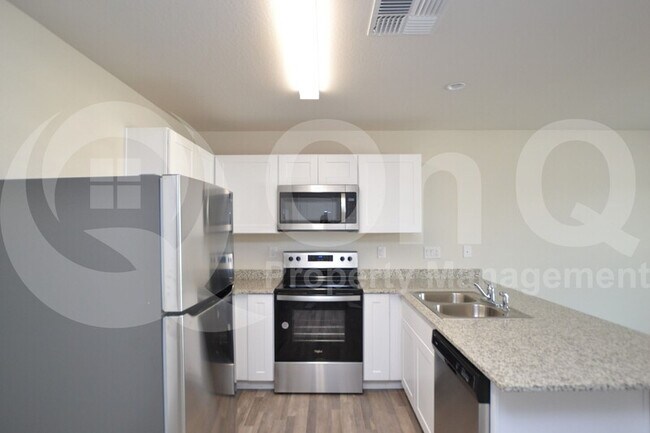 Foto del edificio - 278 S Picacho Heights Rd