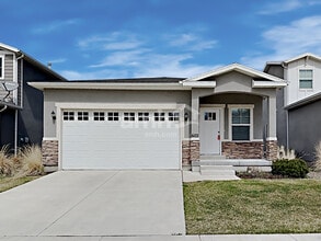 Building Photo - 602 Koins Way