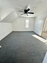Building Photo - 1357 Lawe St