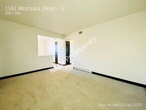 Building Photo - 1502 Westvale Dr
