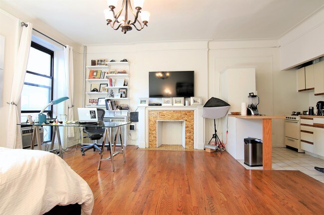 Foto del edificio - 335 W 76th St