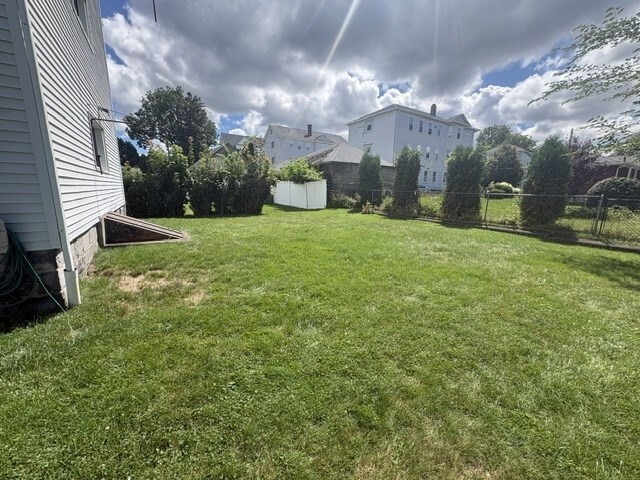 Building Photo - 46 King Philip Rd