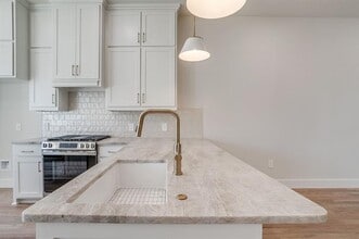 Building Photo - 2820 Weisenberger St