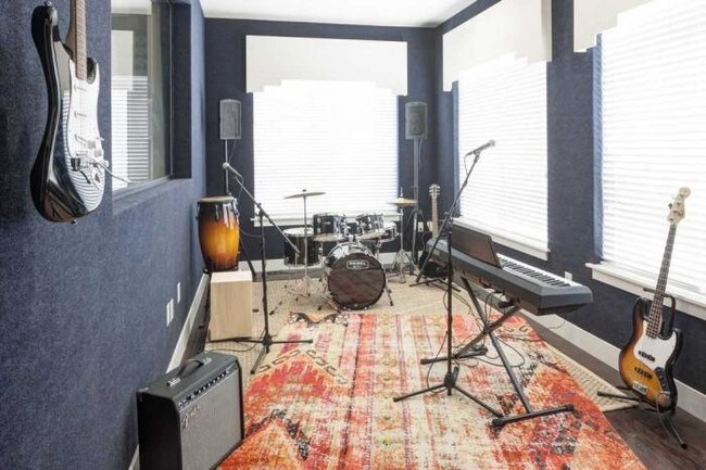 Building Photo - 1 bedroom in Austin TX 78665
