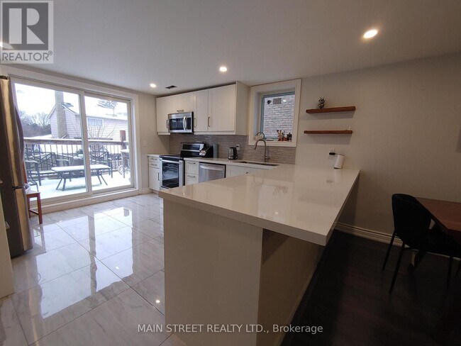 Photo du bâtiment - 136 Lowe Blvd