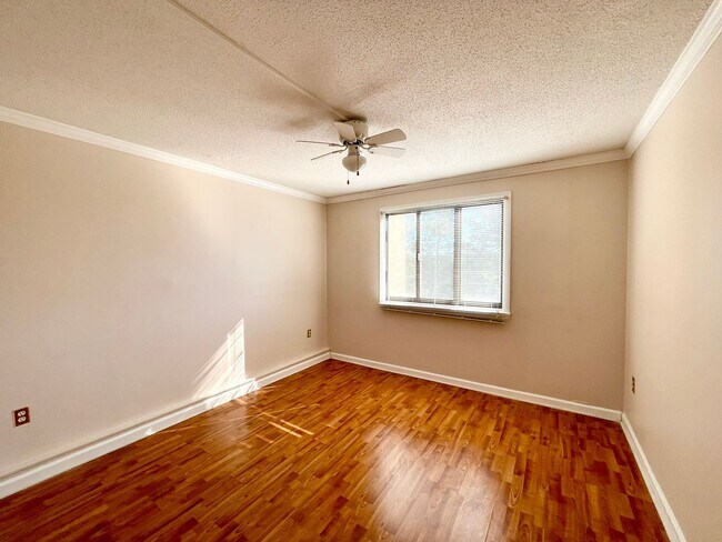 Foto del edificio - Middleborough Condominiums.