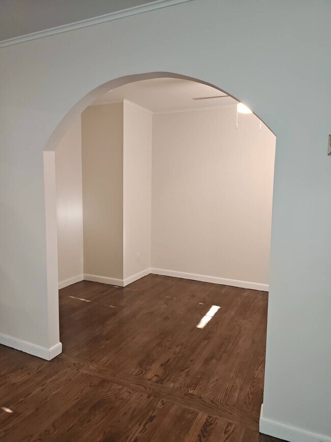 Foto del edificio - 2354 N Wading River Rd