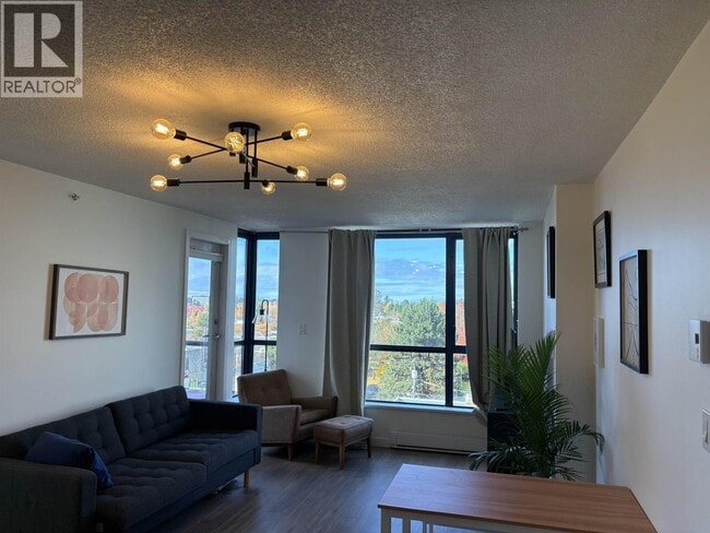 Building Photo - 3438 Vanness Ave