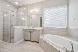 Building Photo - 17322 Legend Creek Ct