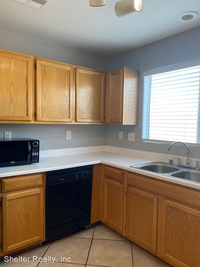 Building Photo - 3 br, 3 bath House - 6330 Little Star Drive