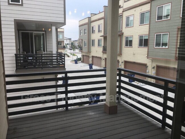 Building Photo - 13849 Del Corso Way