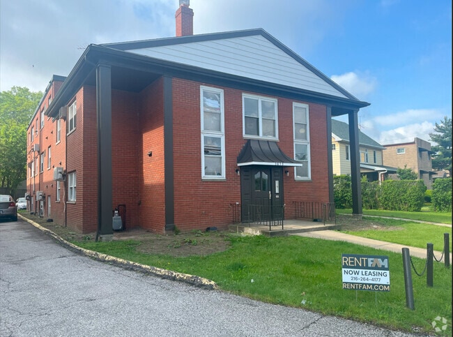 Building Photo - Riveredge Lofts