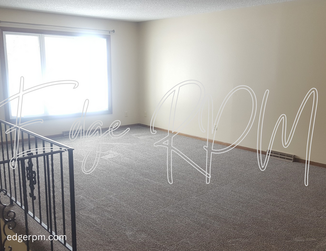 Foto del edificio - For Rent: 2BR Duplex w/ Garage – Great Loc...