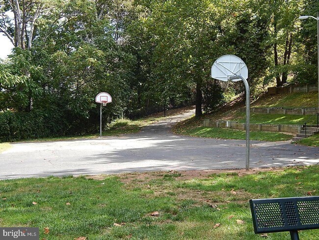 Building Photo - 13110 Putnam Cir