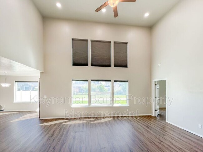 Building Photo - 2474 N Iditarod Way