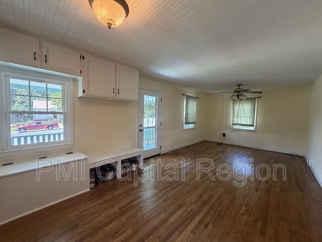 Building Photo - 11303 Dewey Rd