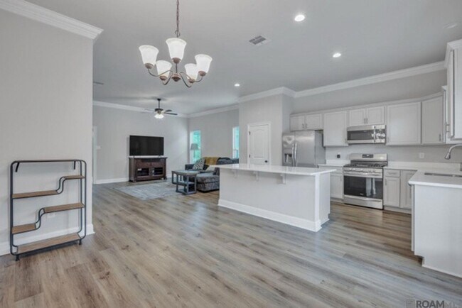 Foto del edificio - 7248 Kenilworth Crossing Ave
