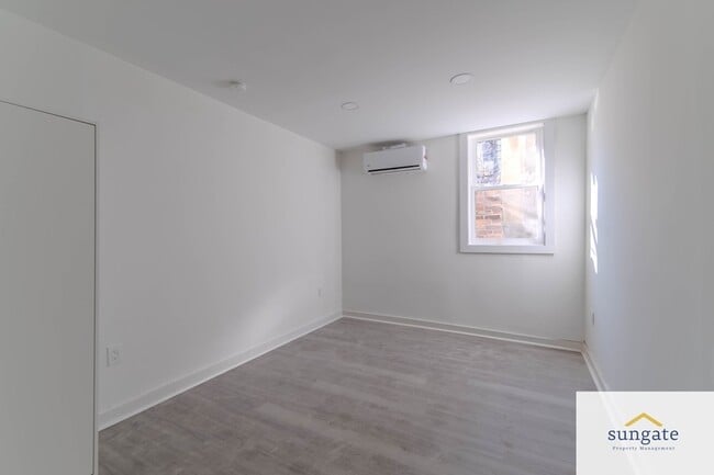 Foto del edificio - 208 Lloyd St