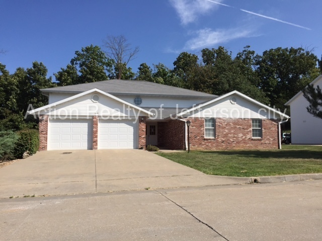 Primary Photo - 5010 Charm Ridge Dr