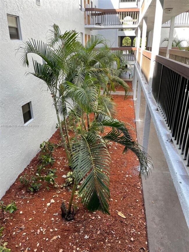 Foto del edificio - 1750 N Congress Ave