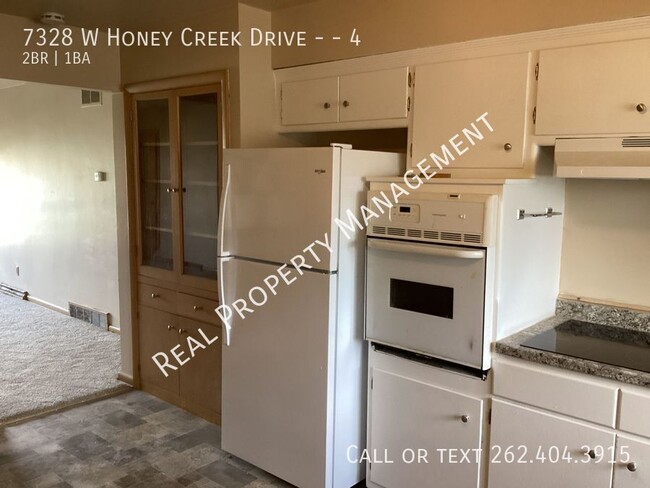 Building Photo - 7328 W Honey Creek Dr