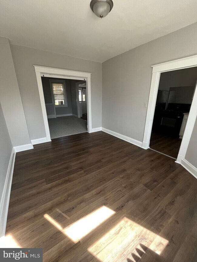 Building Photo - 3225 Normount Ave