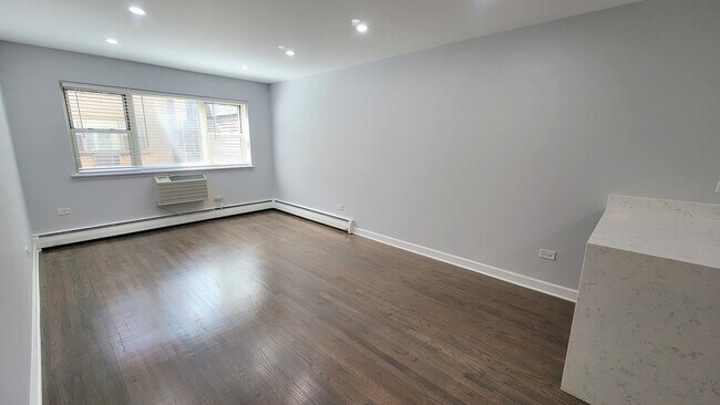 Foto del edificio - 420 W Aldine Ave