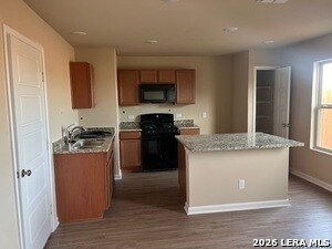 Building Photo - 747 Retama Pass