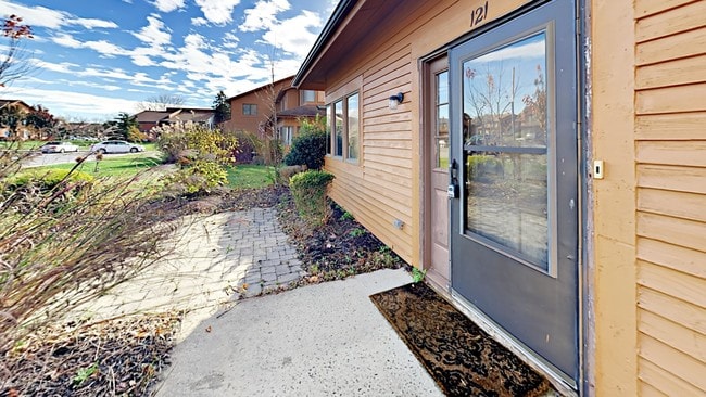 Building Photo - 121 Brandywine Ct
