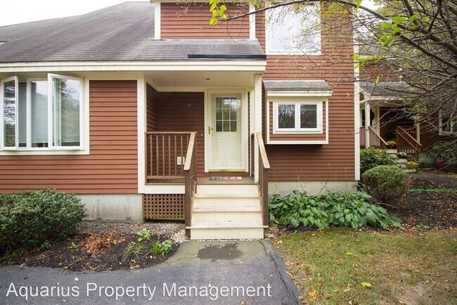 Foto del edificio - 2 br, 2.5 bath House - 4 Twin Knolls Ln