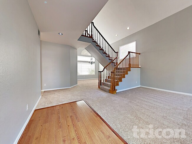 Foto del edificio - 4716 Hunter Peak Ct