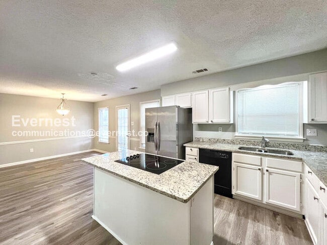 Building Photo - 4304 Ash Creek Cove