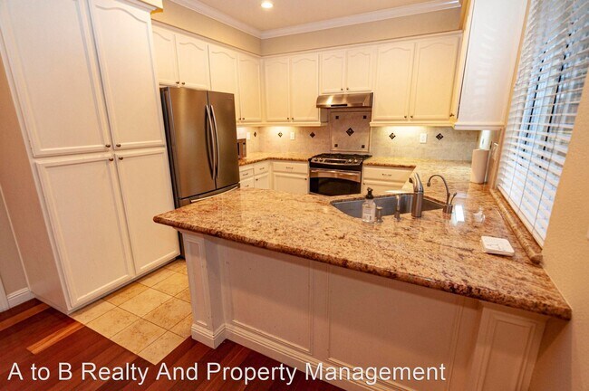 Building Photo - 4 br, 2.5 bath House - 902 Windsor Hills Cir