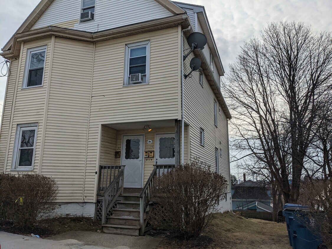 Primary Photo - 25 Hooper St