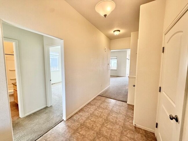 Building Photo - Beautiful 3 Bed / 2 Bath Home in Wellington!
