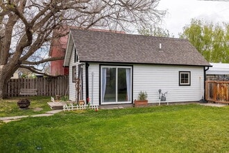 Building Photo - 16 E Adams St